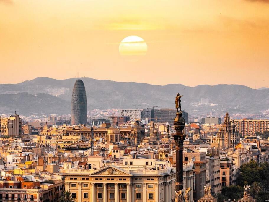 ¡Apartamento En El Centro De Barcelona! Luaran gambar