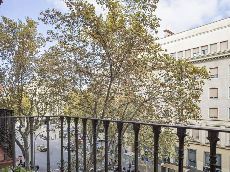 ¡Apartamento En El Centro De Barcelona! Luaran gambar