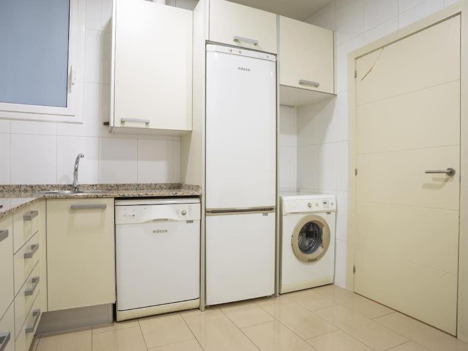¡Apartamento En El Centro De Barcelona! Luaran gambar